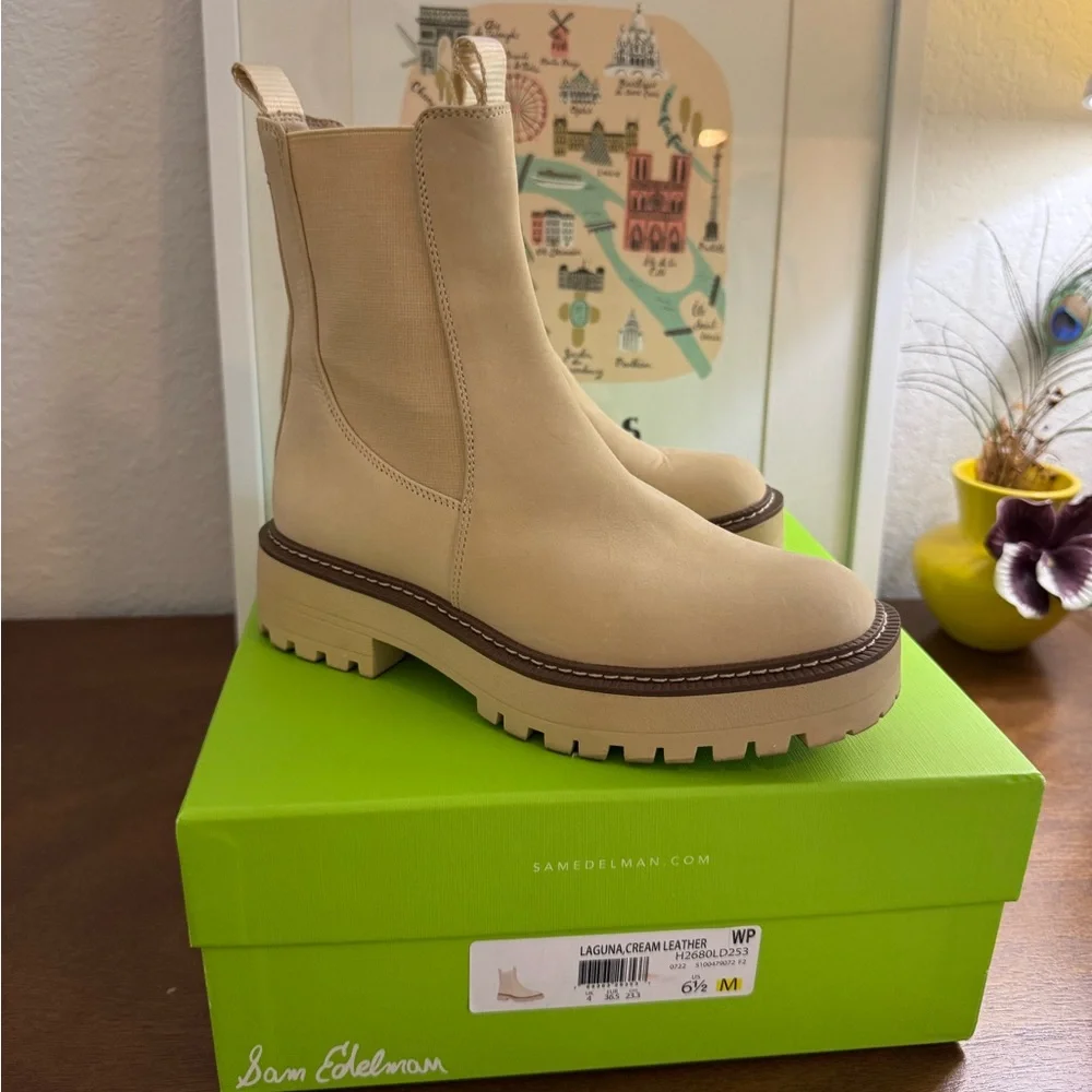 Sam Edelman Laguna Banana Cream Suede Chelsea Ankle Boots with Lug Sole Sz. 6.5 - Picture 9 of 10